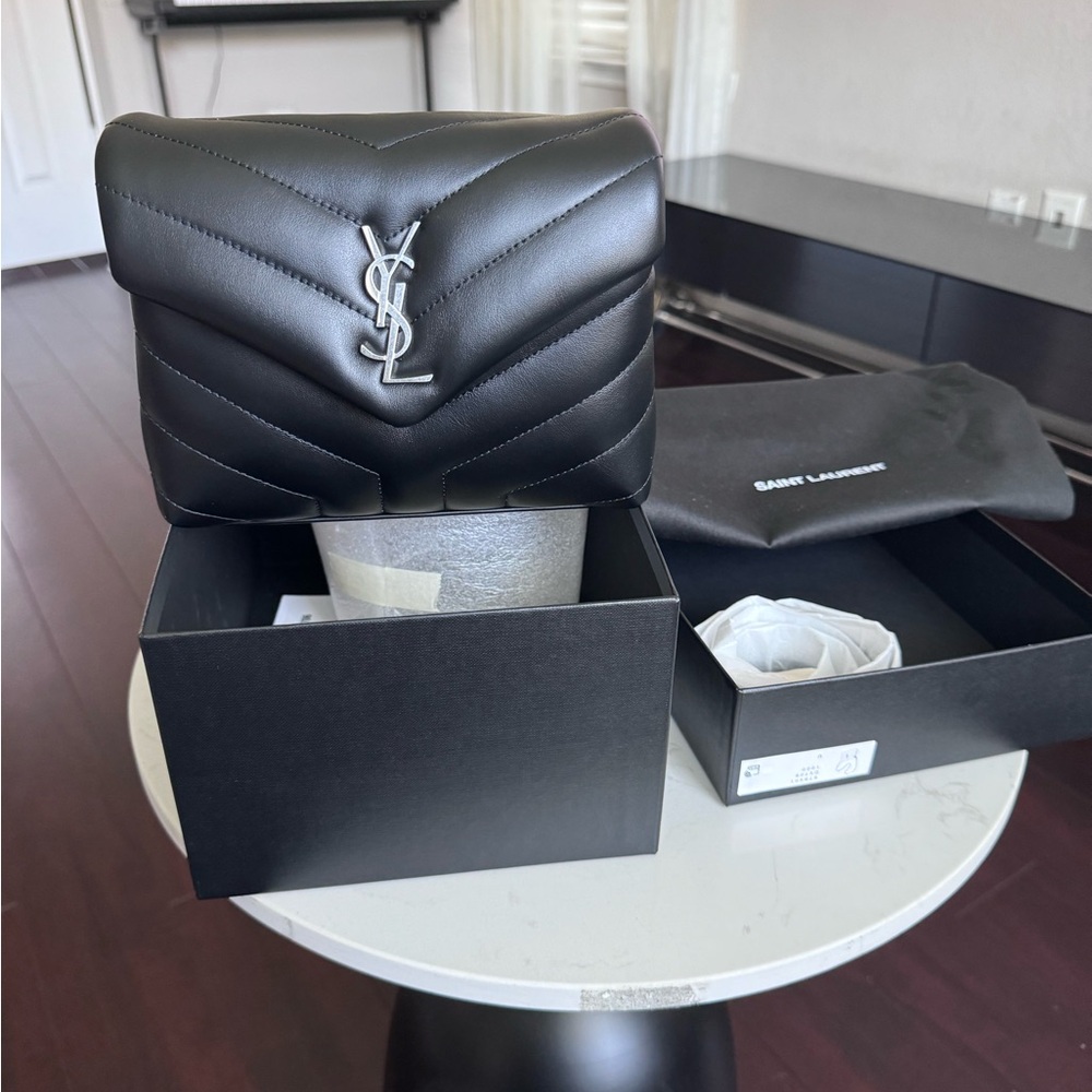Saint Laurent TOY LOULOU IN QUILTED LEATHER